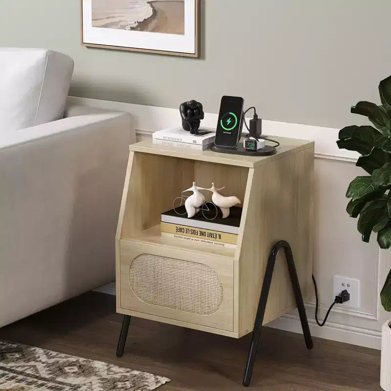Table de chevet Karl avec 1 tiroir en aggloméré naturel de 44 cm de large